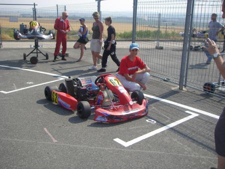 flo en kart